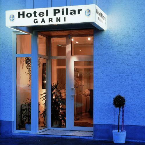 Hotel Pilar Garni Koln Bagian luar foto